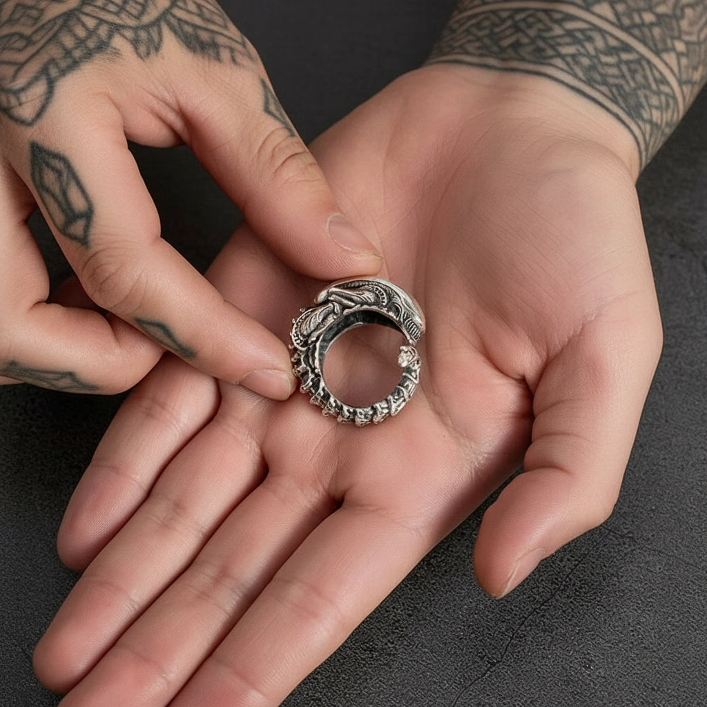 Alien Phantom Ring