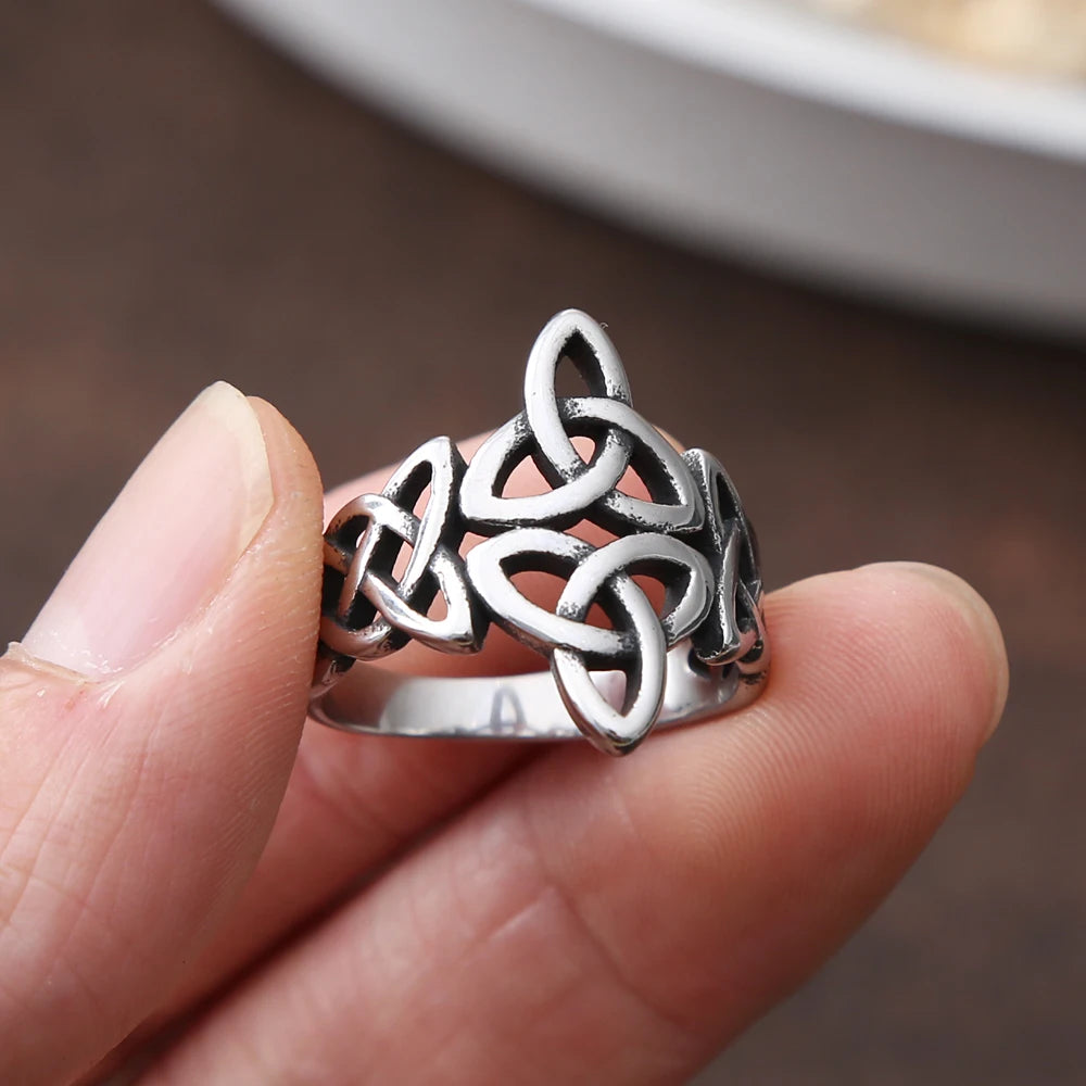 Triquetra Celtic Knot Ring