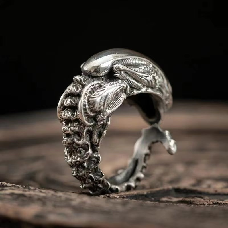 Alien Phantom Ring