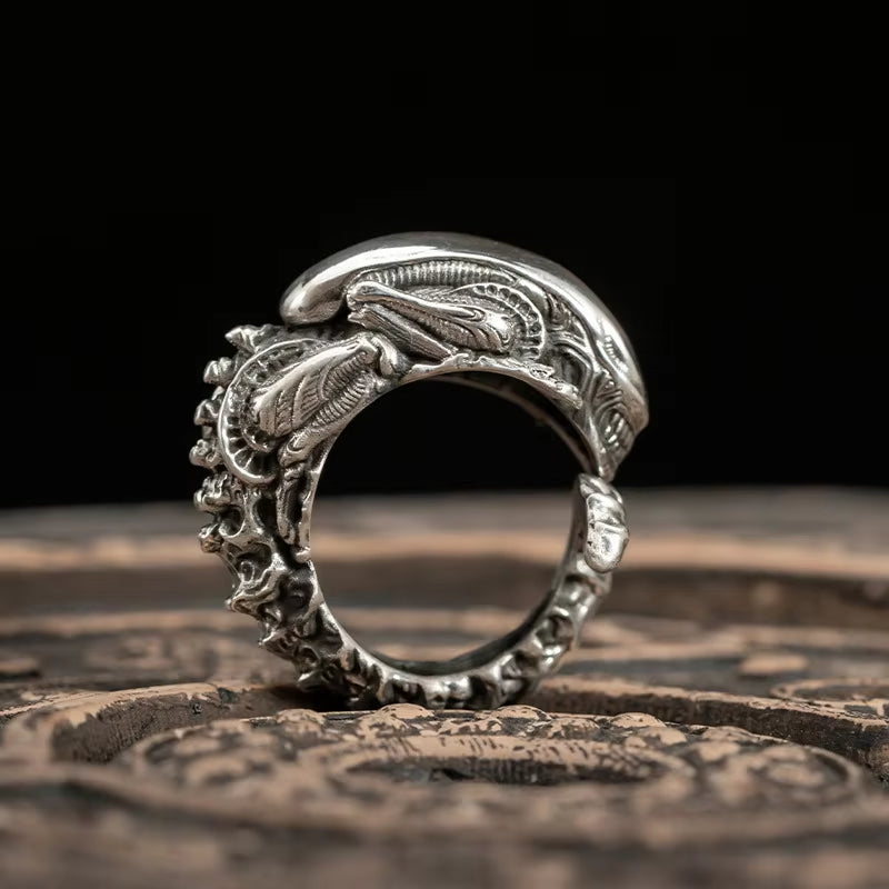 Alien Phantom Ring