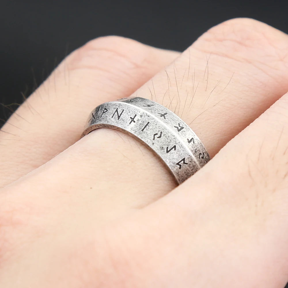 Viking Runes Vegvisir Ring