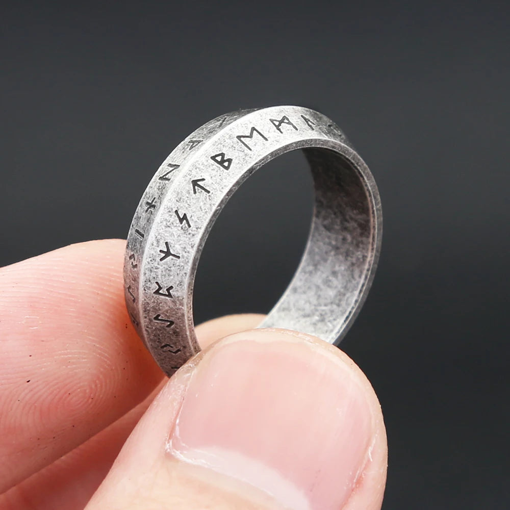 Viking Runes Vegvisir Ring
