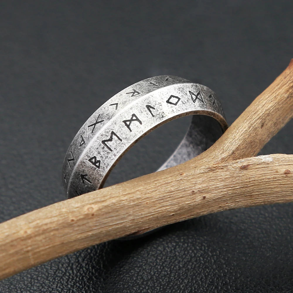 Viking Runes Vegvisir Ring