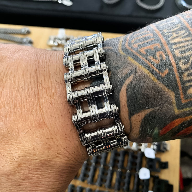 White Tripple Chain Bracelet