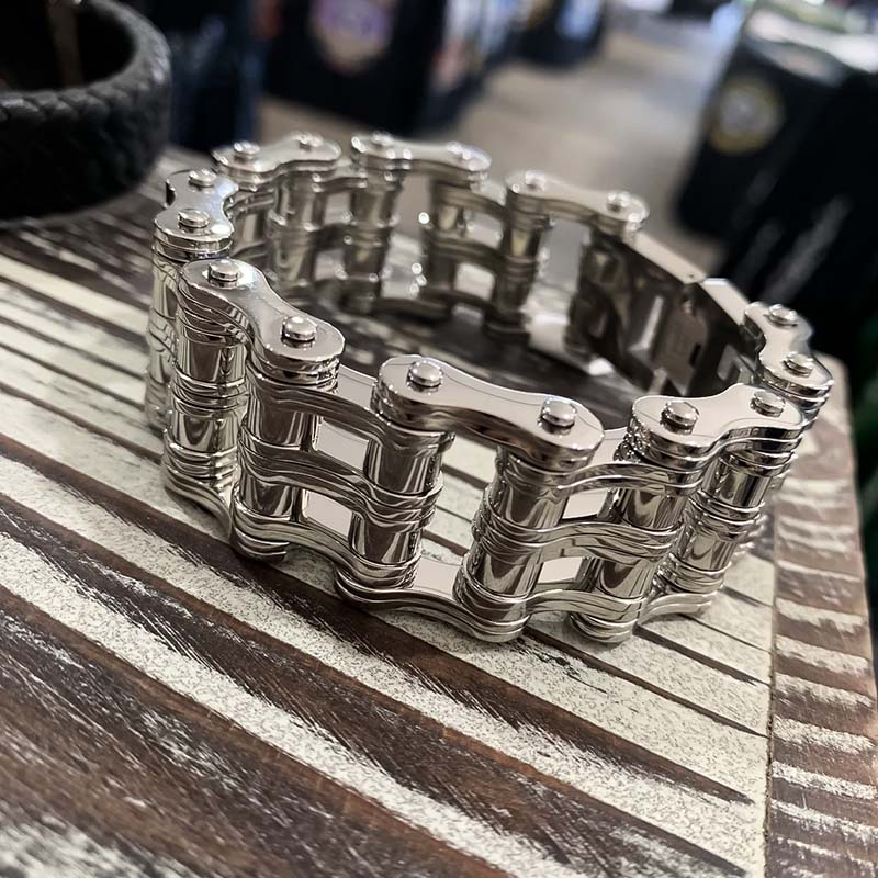 White Tripple Chain Bracelet