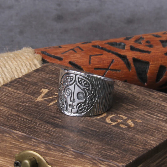 Hel's Judgement Rune Ring