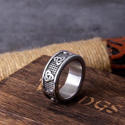 Nordic Trinity Knot Ring